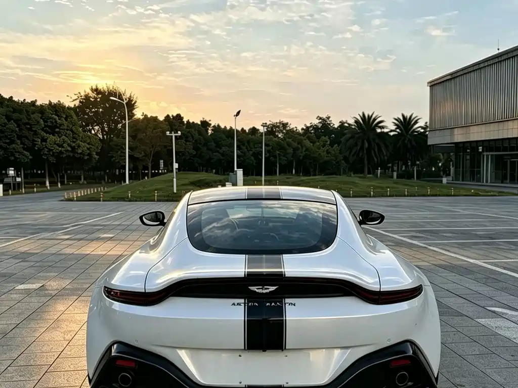 Aston Martin V8 Vantage — миниатюра 5