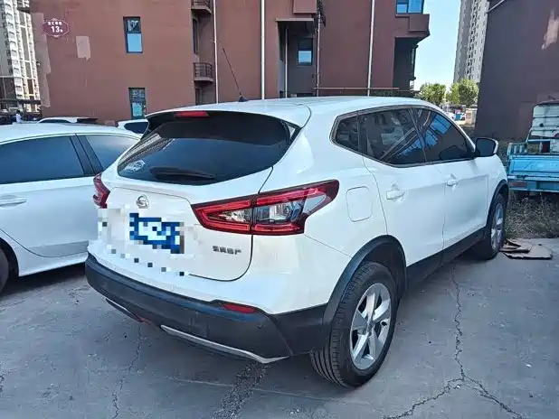 Nissan Qashqai — миниатюра 4