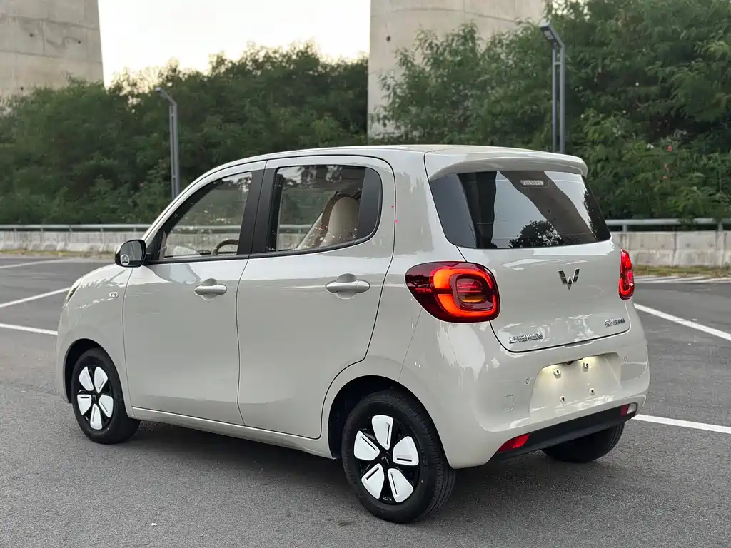 Wuling MINIEV — миниатюра 9