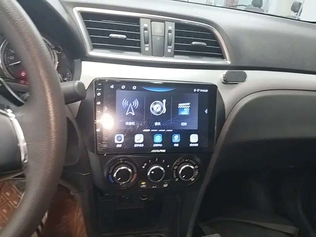 Suzuki Alivio — миниатюра 13