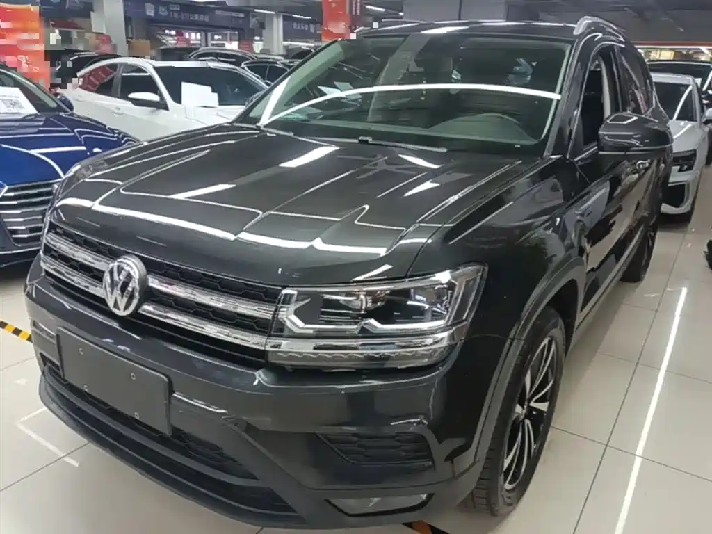 Volkswagen Tharu 2020