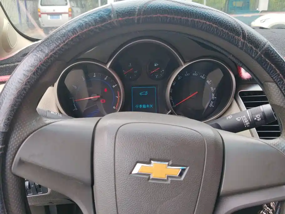 Chevrolet Cruze — миниатюра 14