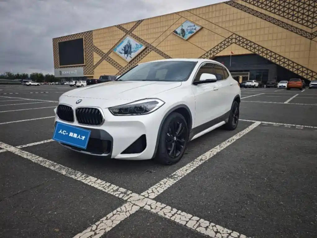 BMW X2