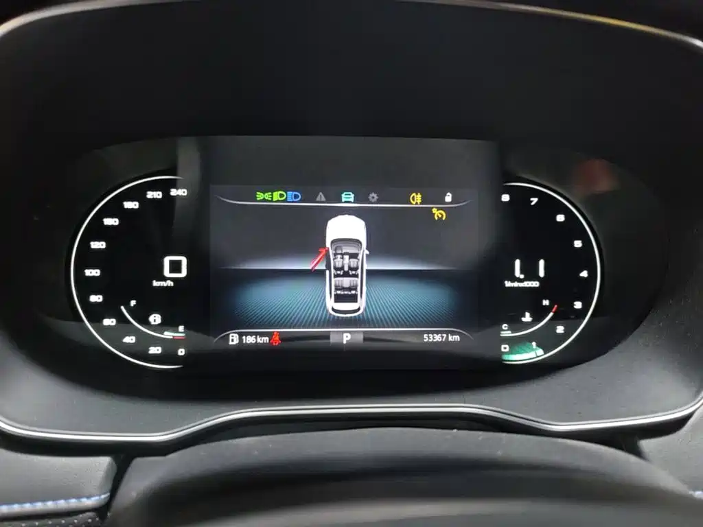 Roewe RX5 — миниатюра 12