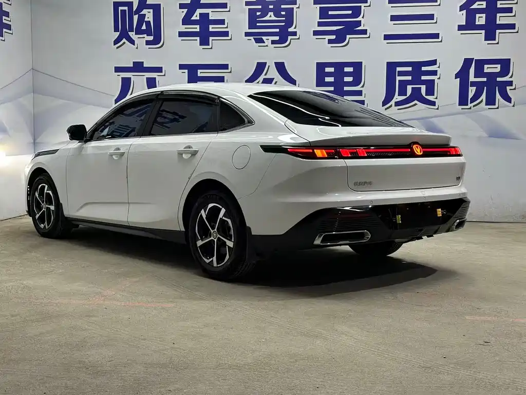 Changan Eado — миниатюра 4