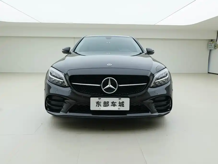 Mercedes-Benz C-Class — миниатюра 2