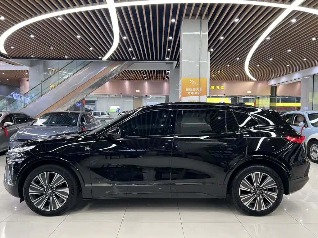 Buick E5 — миниатюра 7
