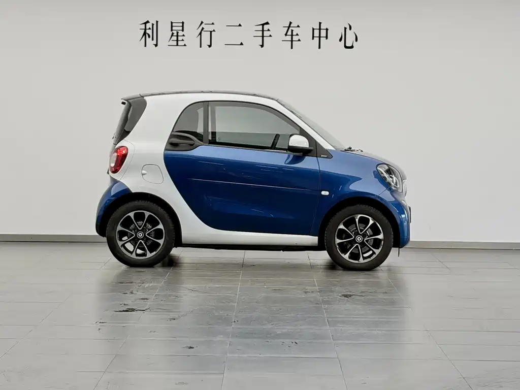 smart Smart Fortwo — миниатюра 7