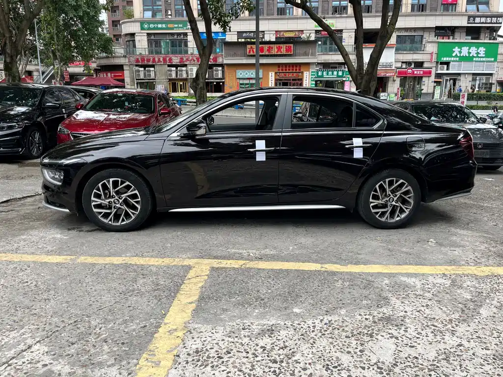 Hyundai Mistra — миниатюра 4