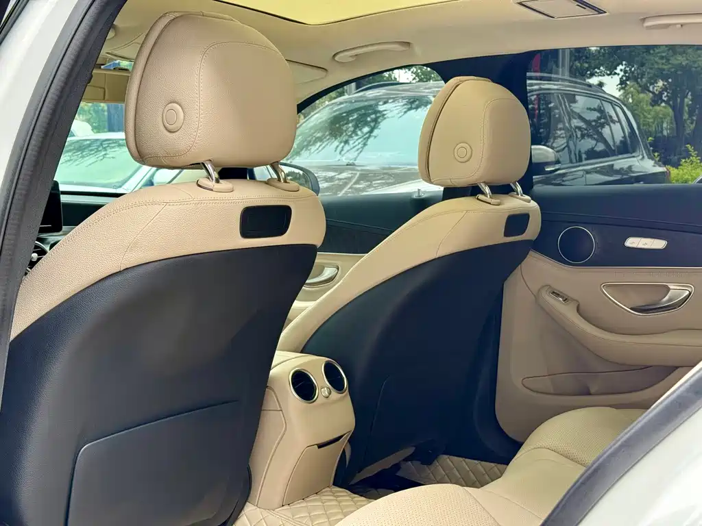 Mercedes-Benz C-Class — миниатюра 19