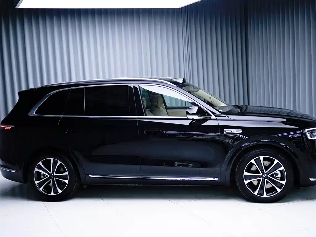 AITO ASK THE WORLD M7