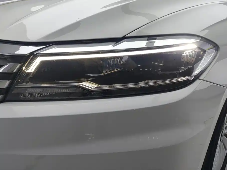 Volkswagen Lavida — миниатюра 5