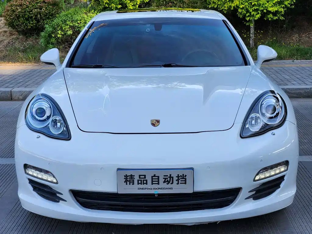 Porsche Panamera 2012