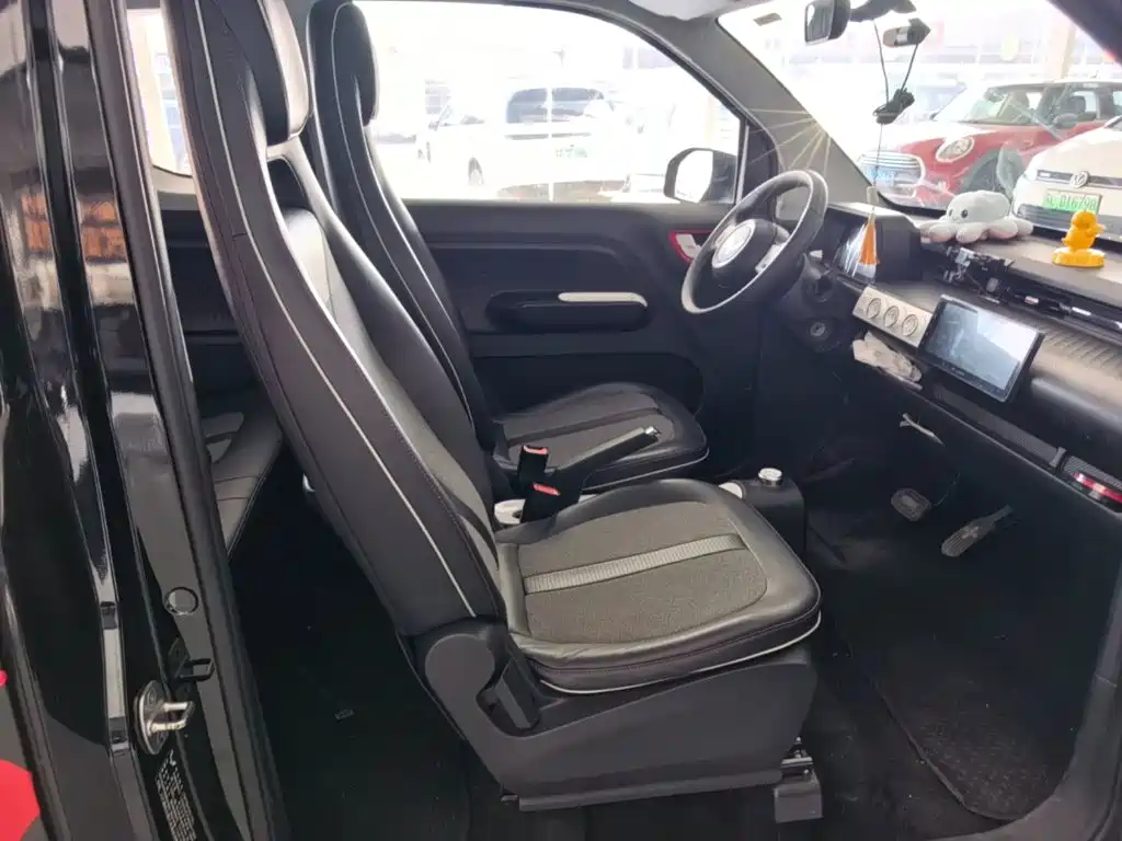 Wuling MINIEV — миниатюра 25