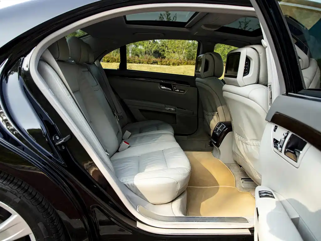 Mercedes-Benz S-Class — миниатюра 13
