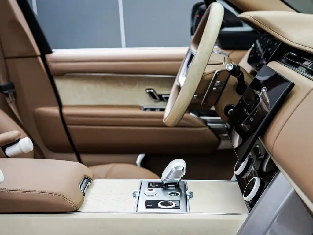 Land Rover Range Rover — миниатюра 18