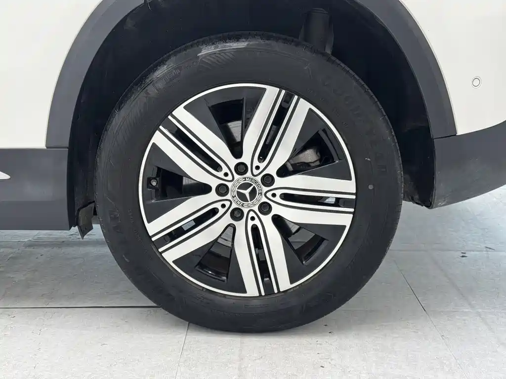 Mercedes-Benz EQA — миниатюра 10