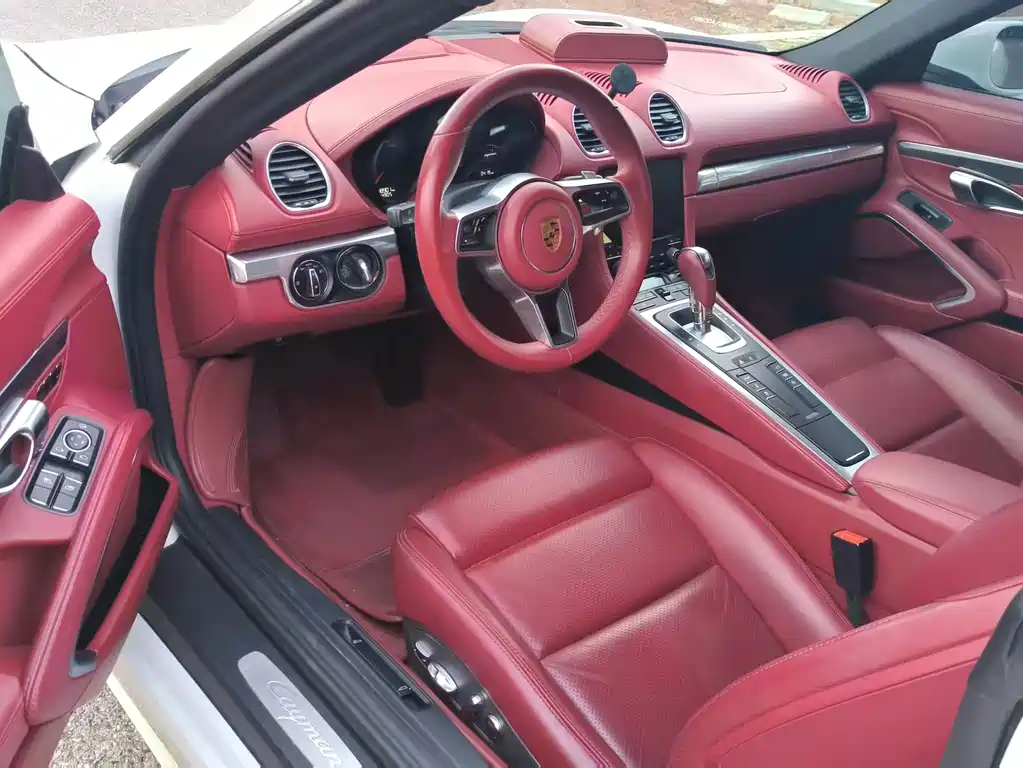 Porsche 718 2020 Cayman 2.0T