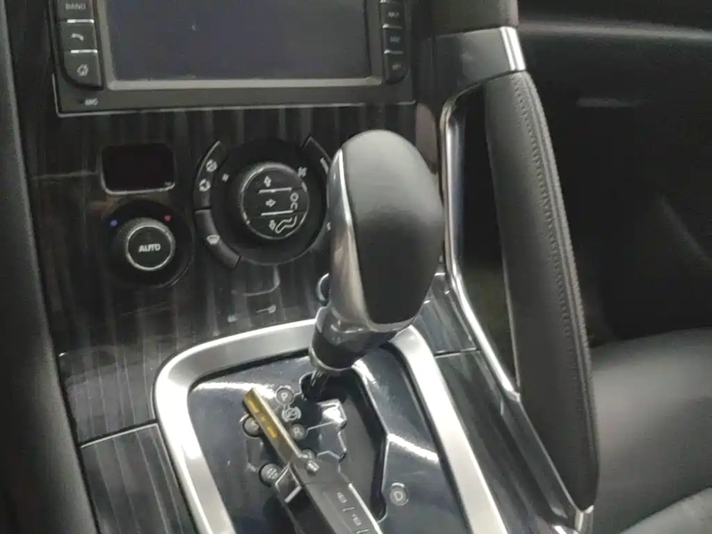Peugeot 3008 — миниатюра 14
