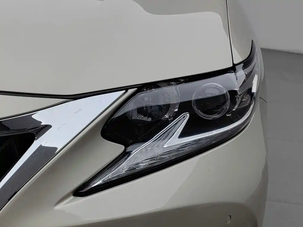 Lexus ES — миниатюра 7