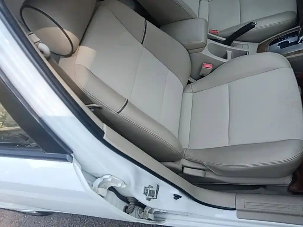 Buick Excelle — миниатюра 25