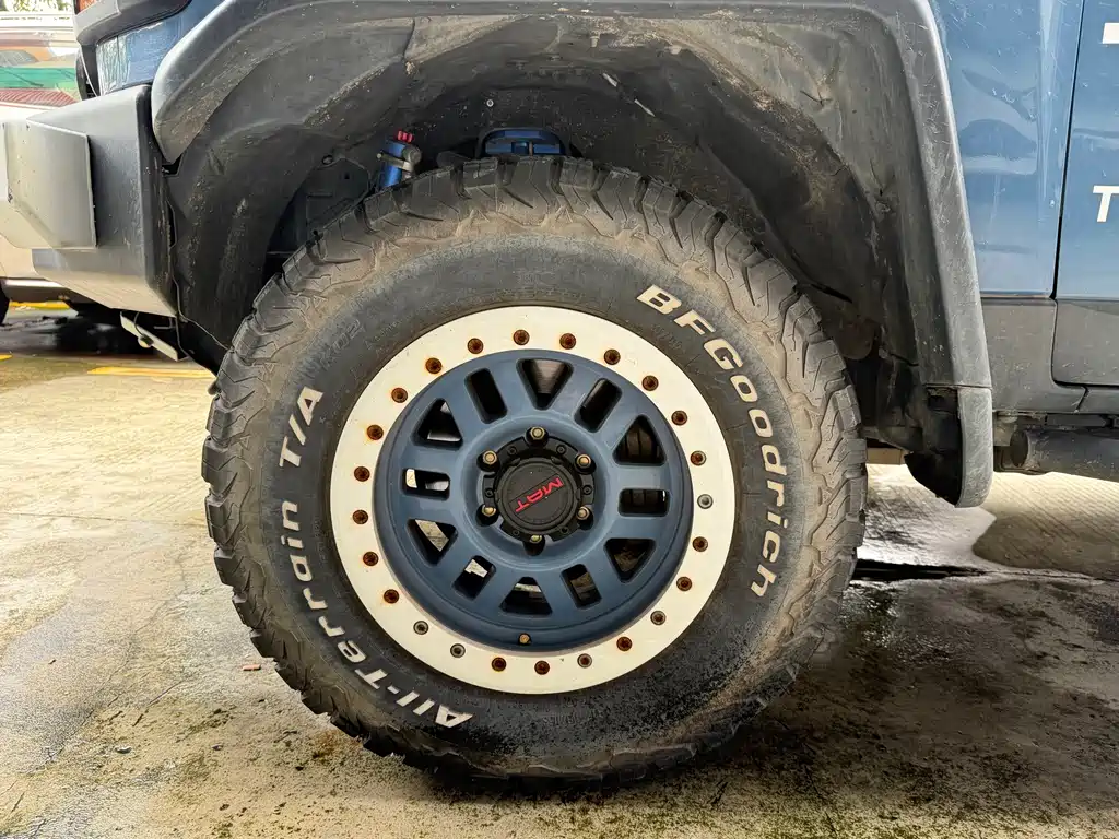 Toyota FJ Cruiser — миниатюра 8