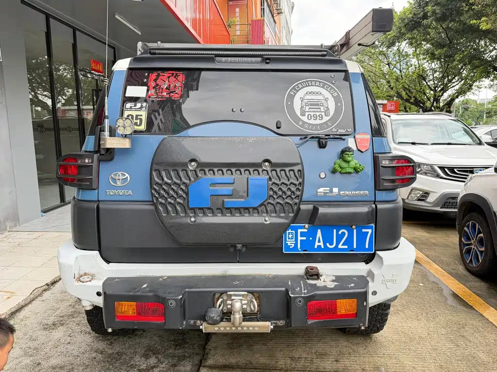 Toyota FJ Cruiser — миниатюра 12