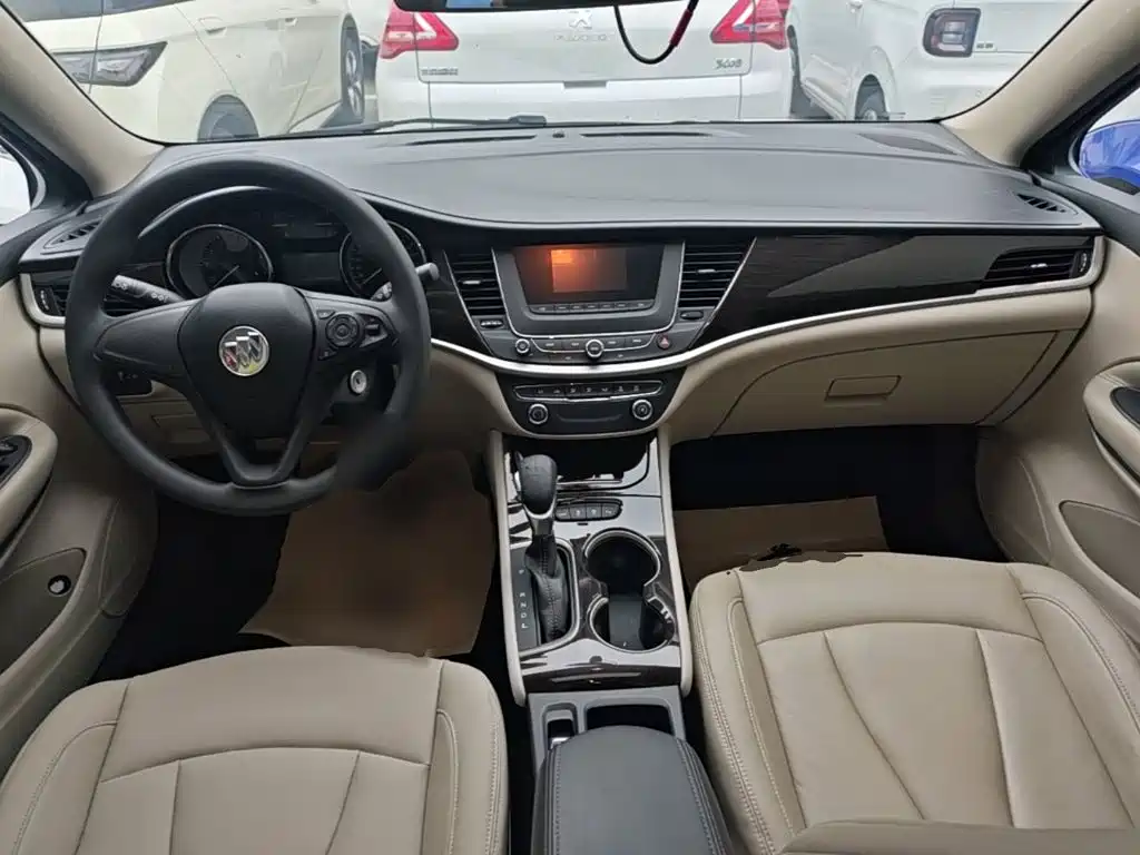 Buick Verano — миниатюра 10
