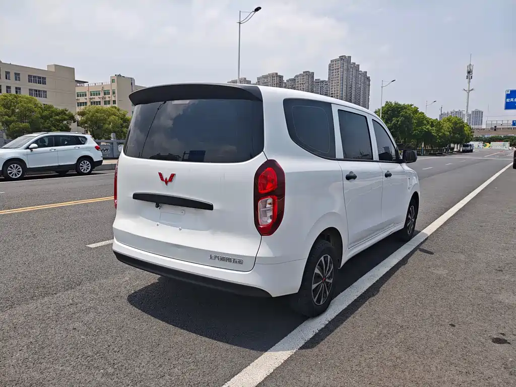 Wuling Hongguang EV — миниатюра 7