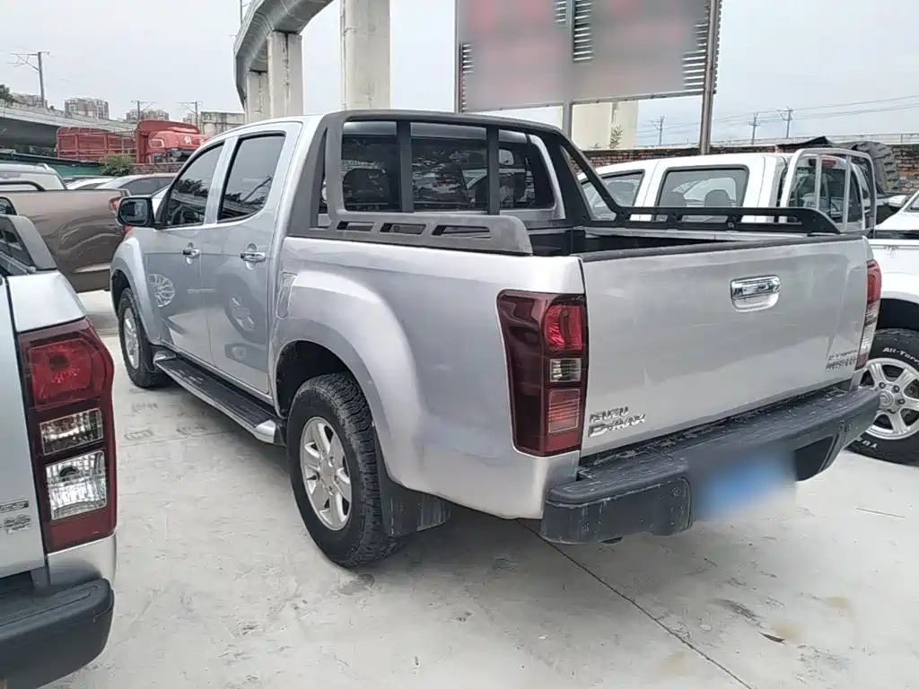 Isuzu D-MAX — миниатюра 5