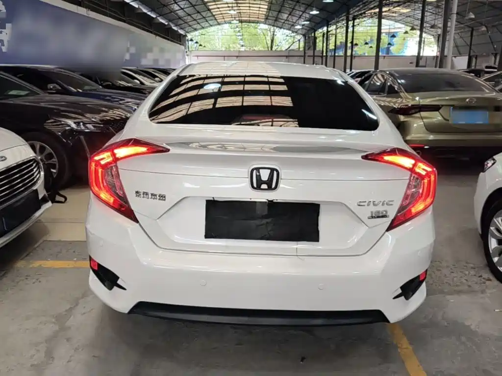 Honda Civic — миниатюра 6