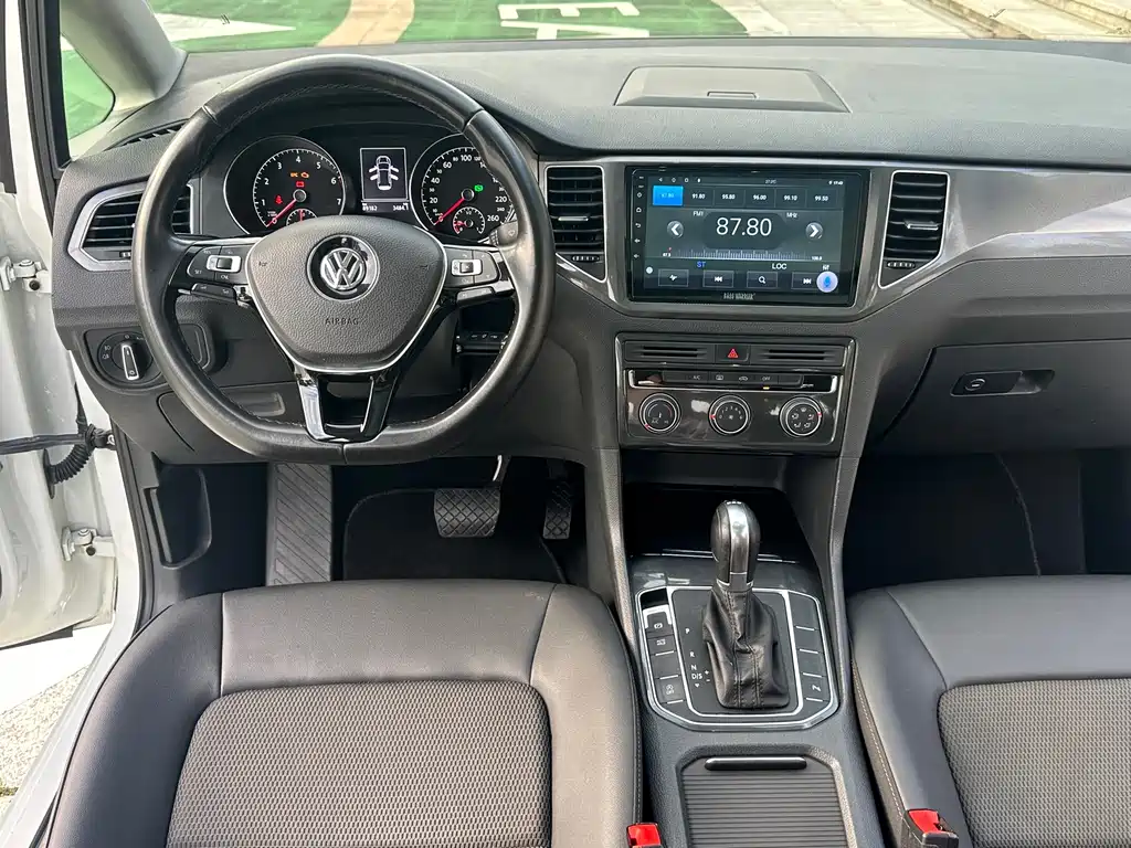 Volkswagen Golf Sportsvan — миниатюра 12