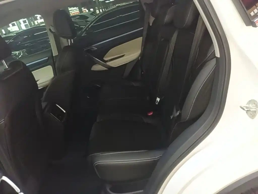 Geely Boyue — миниатюра 17