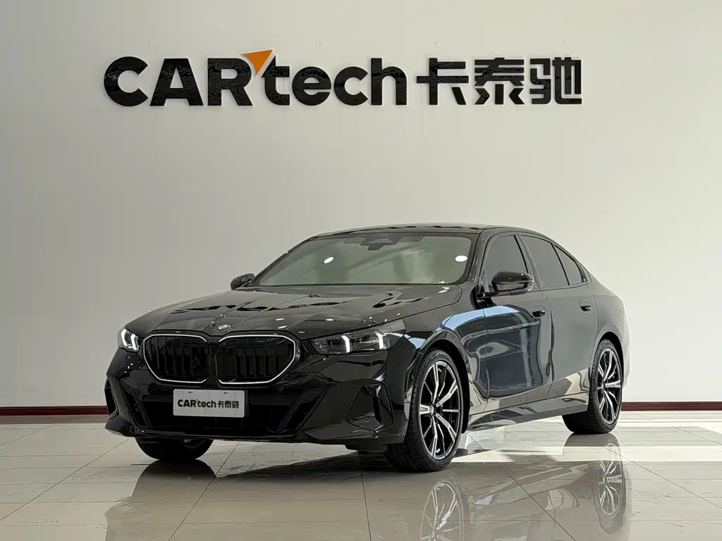 BMW 5 Series (Import) 2025