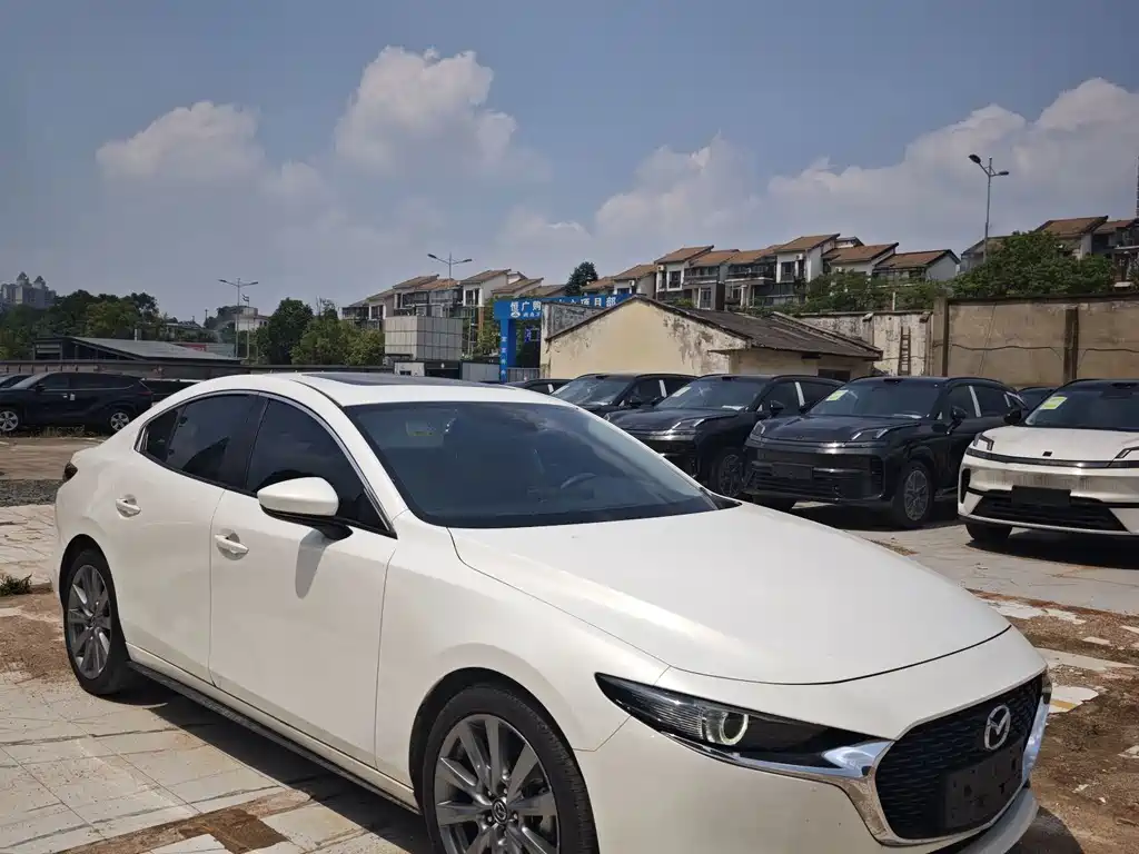 Mazda 3 Axela — миниатюра 3