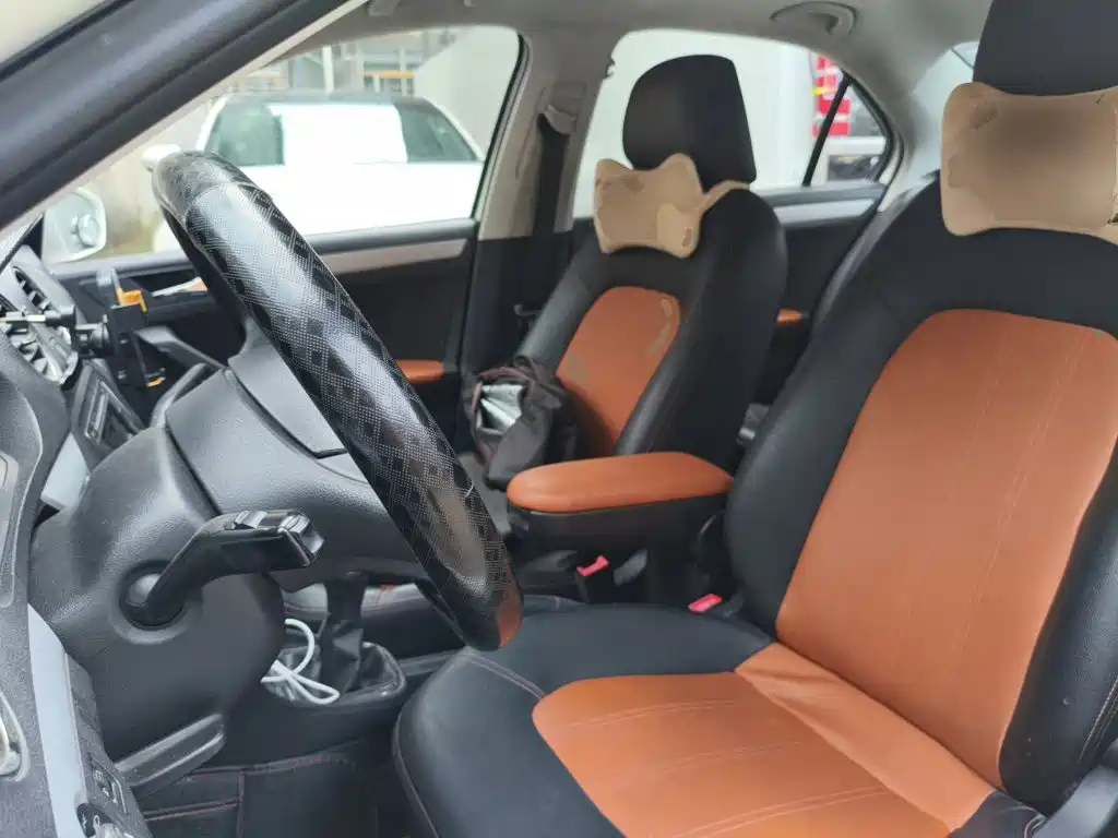 Volkswagen Jetta — миниатюра 11