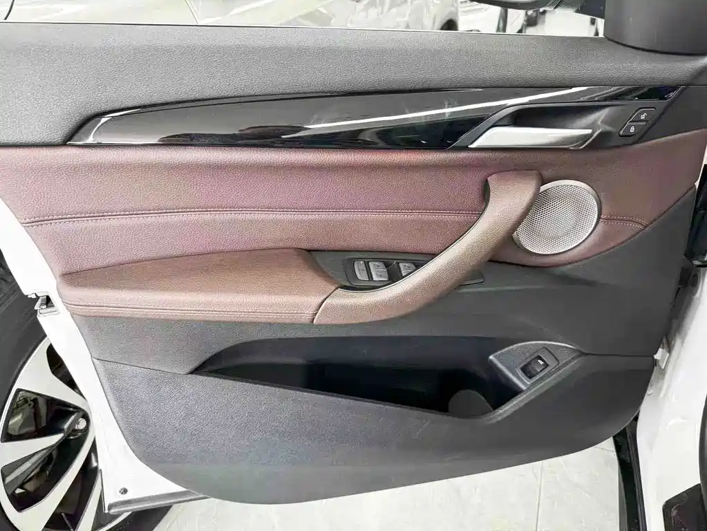 BMW X1 — миниатюра 15