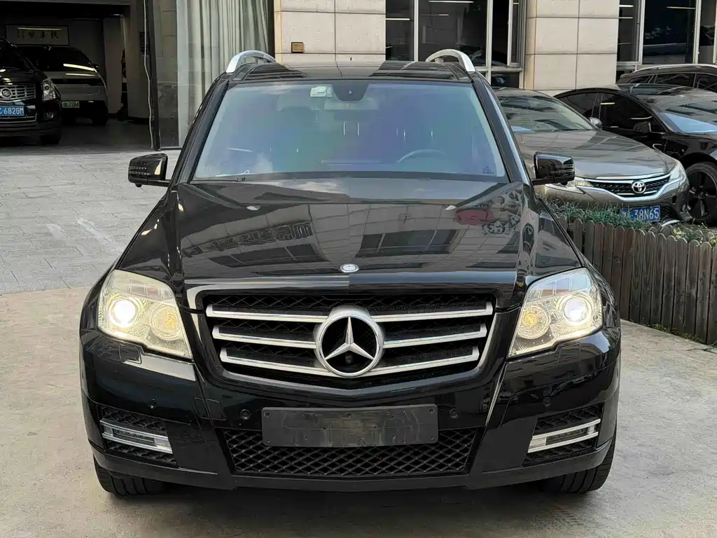 Mercedes-Benz GLK-Class (Import) — миниатюра 2