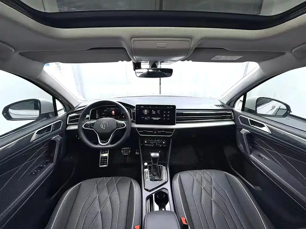 Volkswagen Tiguan L — миниатюра 3