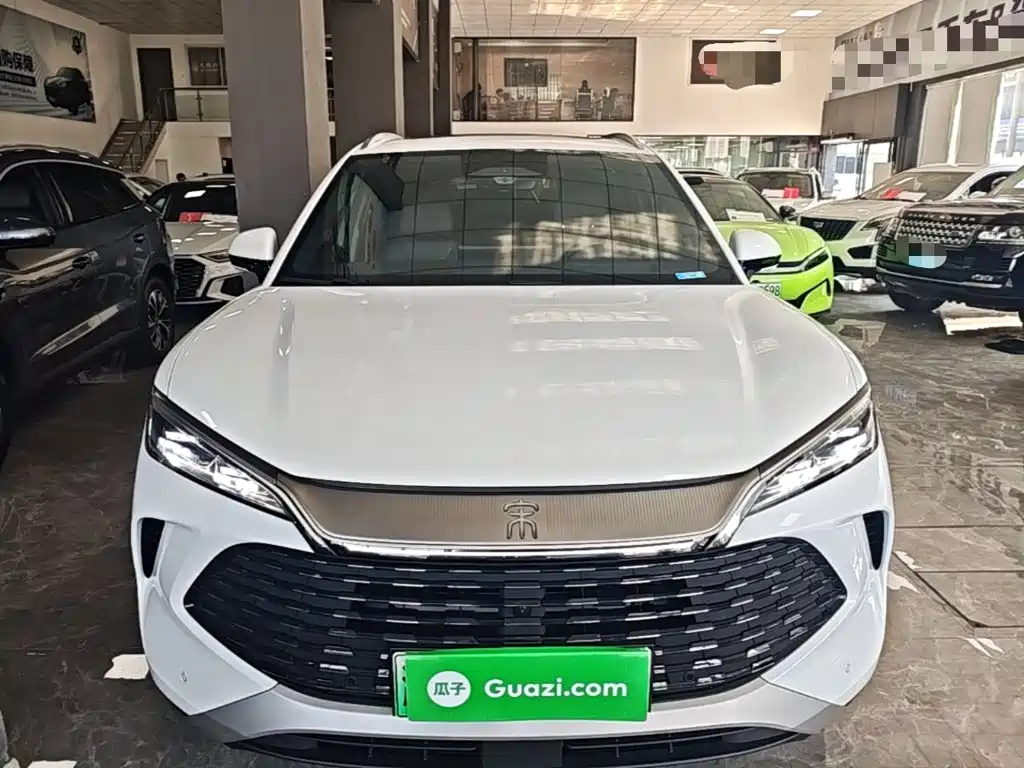 BYD L DM-i — миниатюра 3