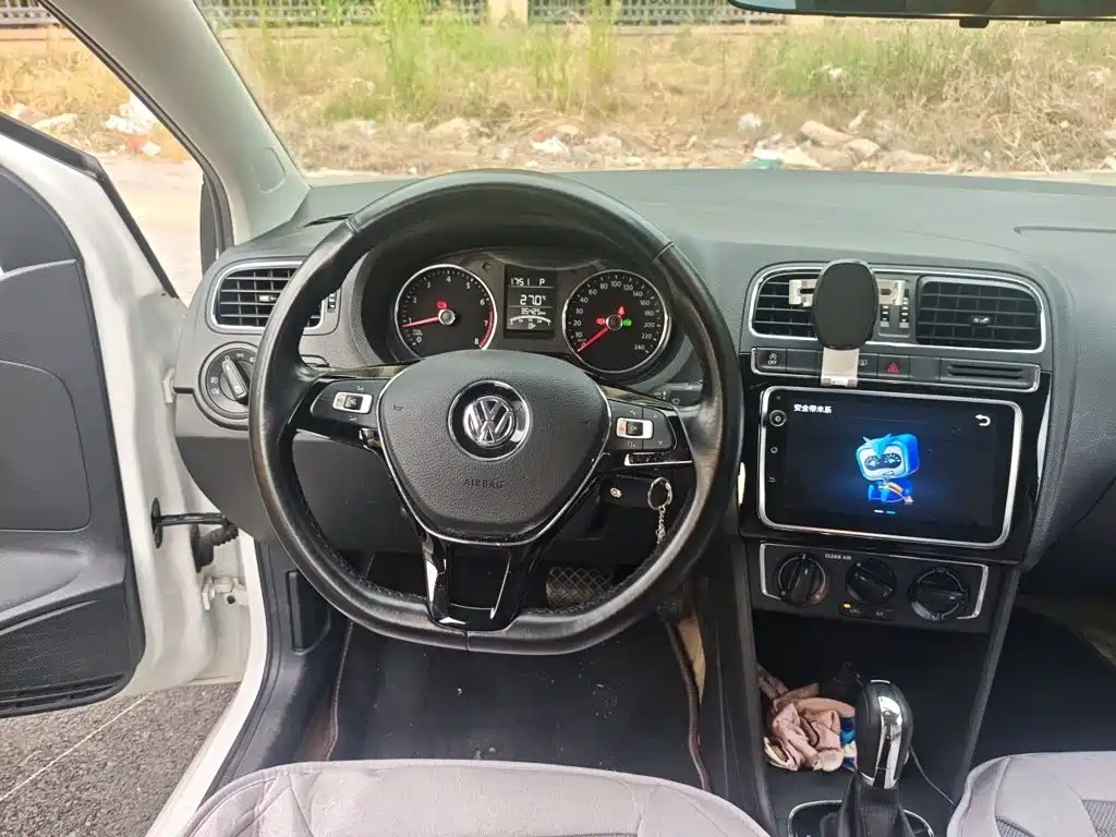 Volkswagen Polo — миниатюра 6