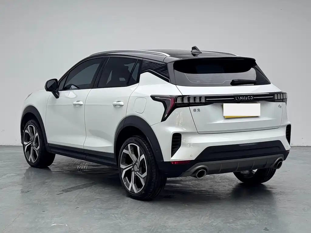 Lynk & Co 06 — миниатюра 4