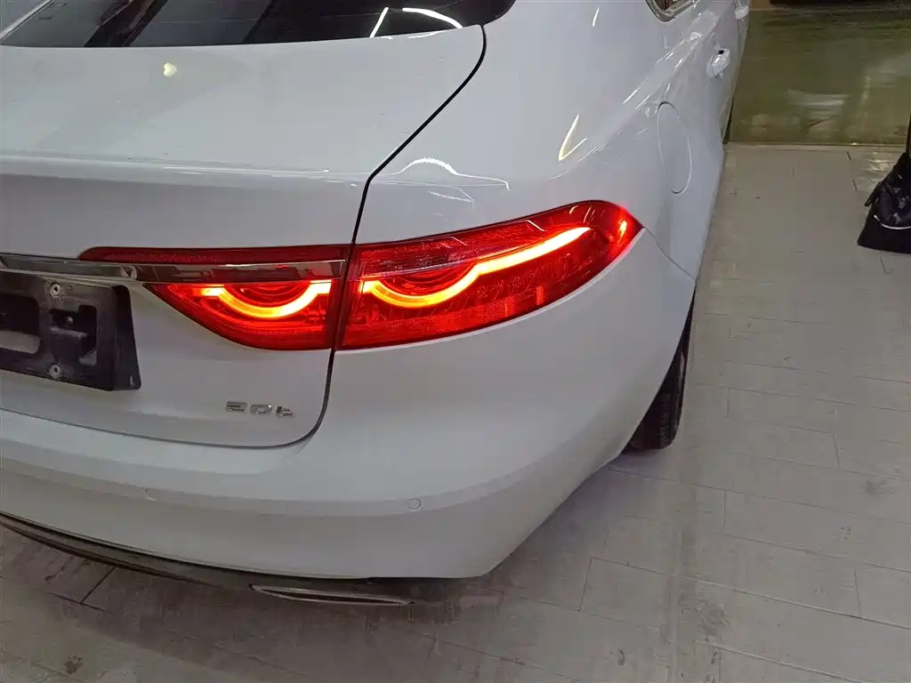 Jaguar XFL 2020 XFL 2.0T P200 Elite