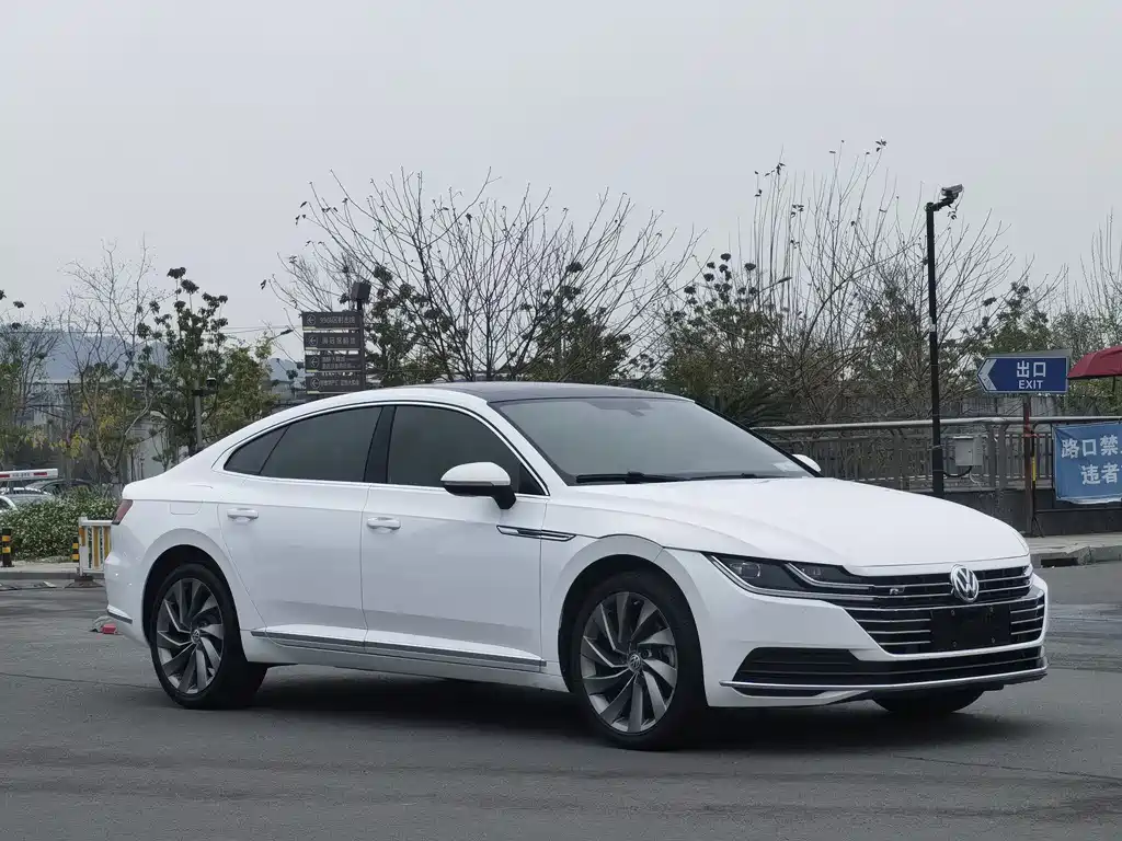Volkswagen FAW - Passat CC CC 2019 330TSI V