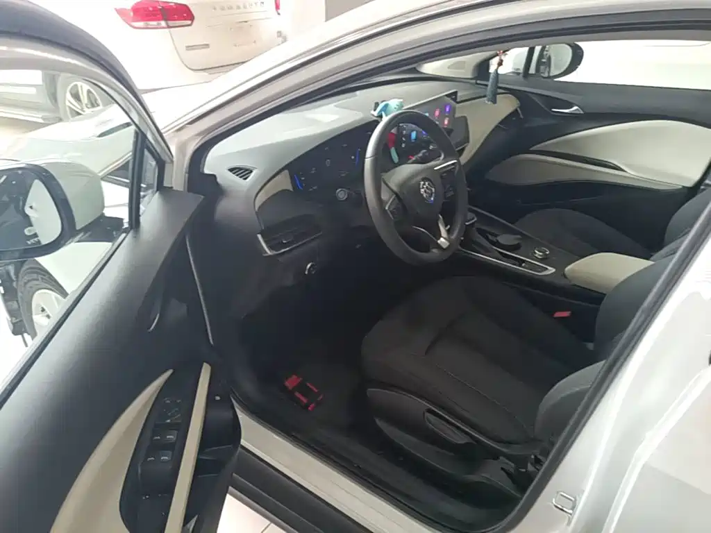 Buick Velite 6 — миниатюра 16