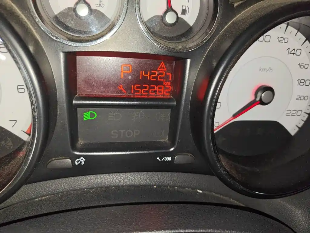 Peugeot 308 — миниатюра 13