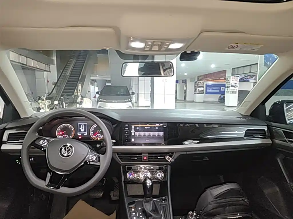 Volkswagen Lavida — миниатюра 10