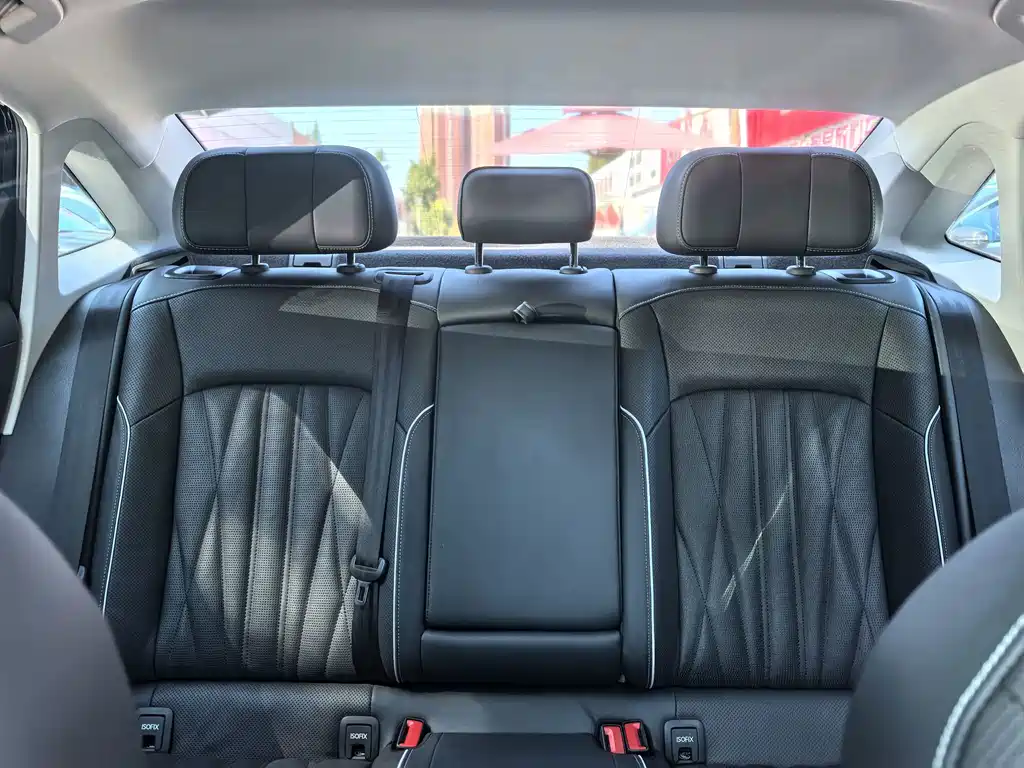 Volkswagen Passat — миниатюра 14