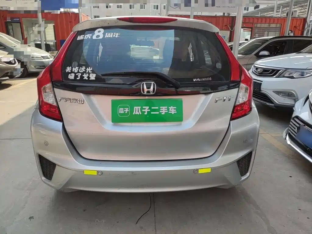 Honda Fit — миниатюра 6