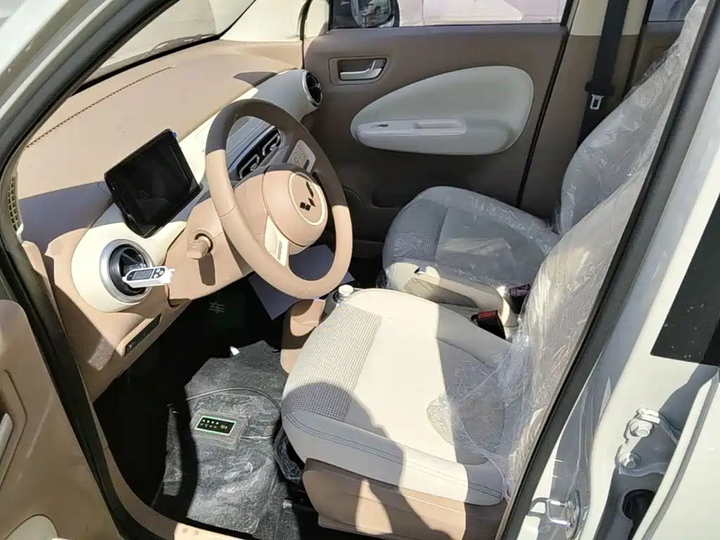 Wuling MINIEV — миниатюра 15